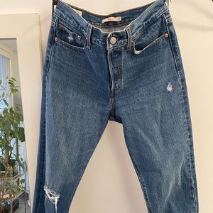 Levi’s Wedgie Style Jeans (Size 27)
